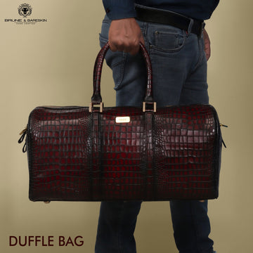 Travel Duffle/Gym Bag In Smokey Finish Wine Leather