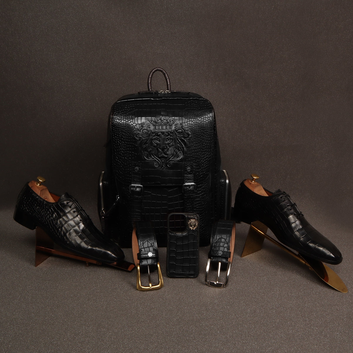 Black Leather Formal Travel Combo In Croco Textured (Footwear, Bag, accessory) 41/7 / 14 / 38
