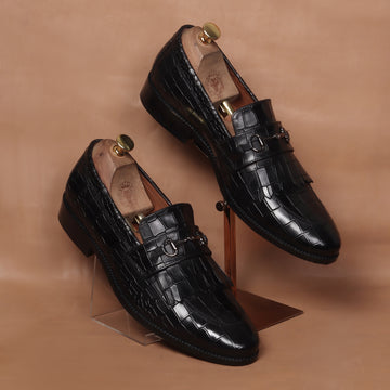 Black Slip-On Shoes in Deep Cut Leather with Fringes Horse-bit Buckled