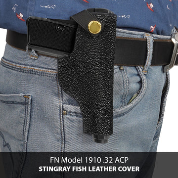 Ammo cover With Belt in Black Sting Ray Leather