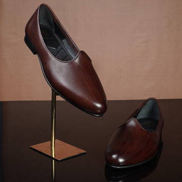Hand-Painted Dark Brown Leather Jalsa Jutti