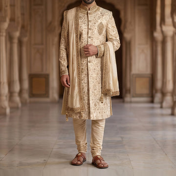 Tan Kolhapuri Slipper