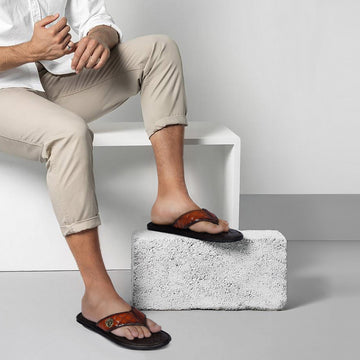 Tan Contrasting V-Strap Leather Slippers
