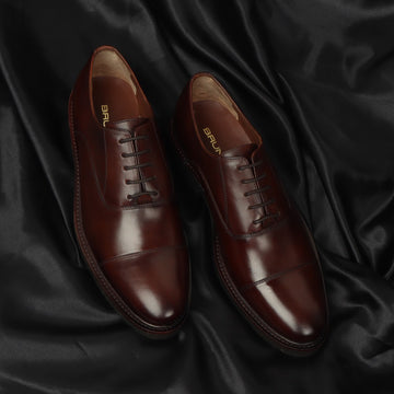 Cap Toe Oxford Lace-Up Shoes in Light Weight Dark Brown Leather