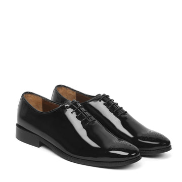 Black Oxford Lace-Up shoes in Patent Leather Whole Cut/One Piece Medallian Toe By Brune & Bareskin