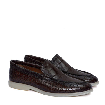 Light Weight Yacht Slip-On Shoes in Rich Dark Brown Color