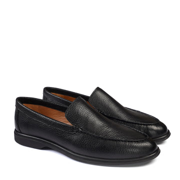Elegant Textured Leather Yacht Slip-On Shoes in Black Color