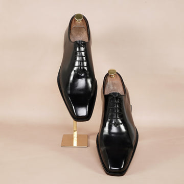 Black Sleek Toe Oxford Lace-Up Shoes