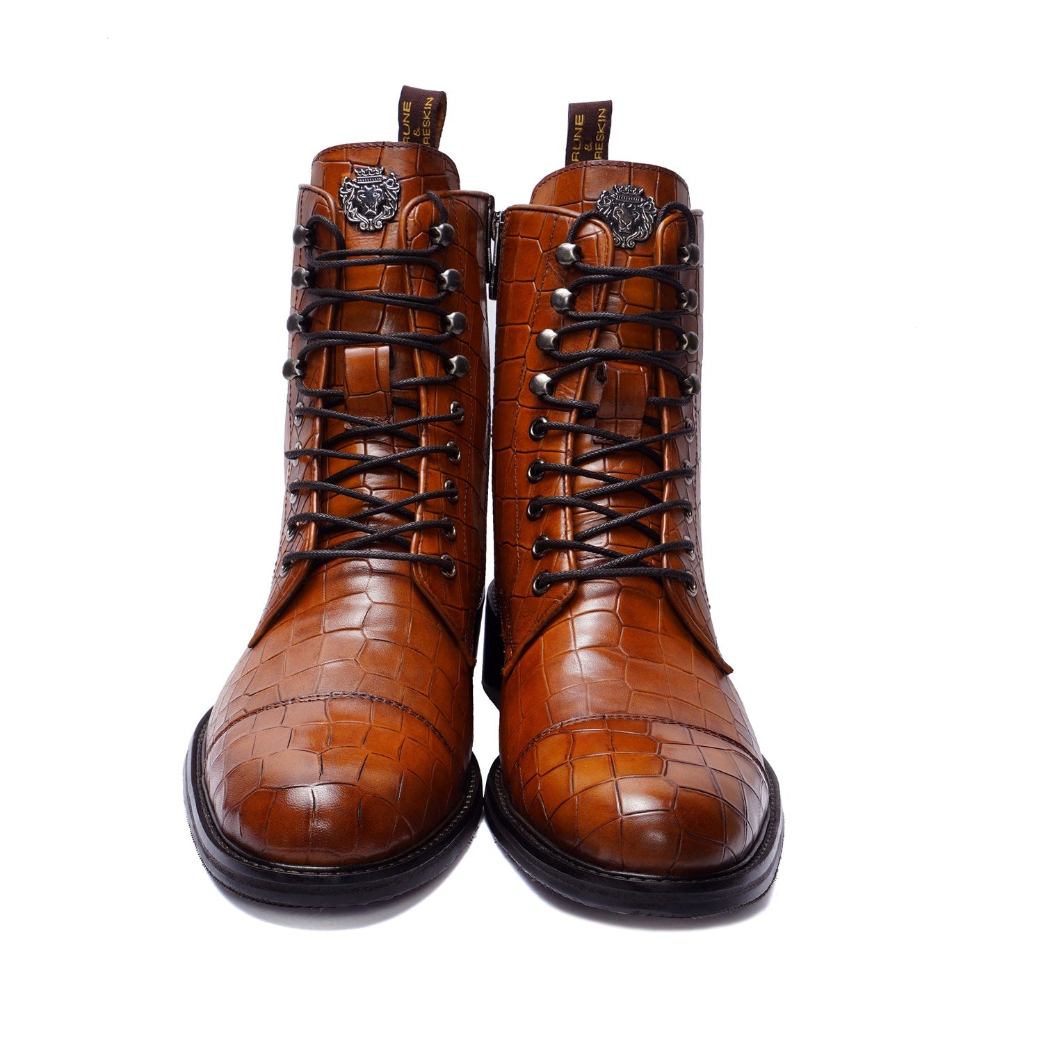 小物 GOLDEN  / WASHED LEATHER STUDS 80 Black Studded Leather Sneakers with Patent Detailing Smokey