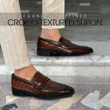 Smokey Finish Formal Loafer in Deep Cut Leather