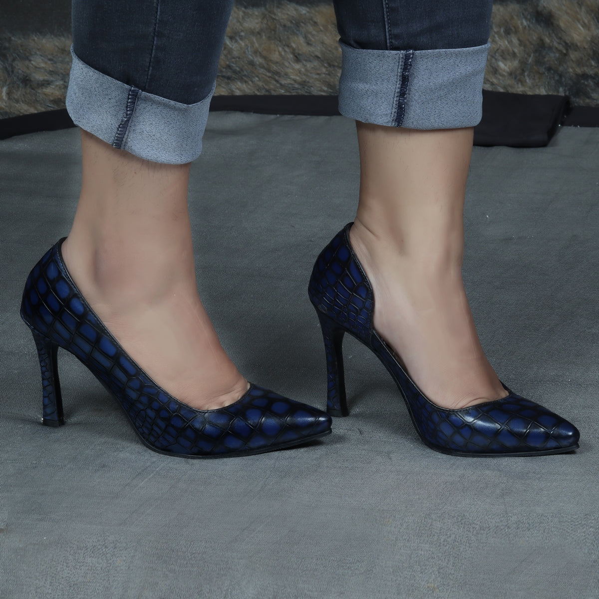 Chic Navy Blue Odile Effect Sext Pointed Toe Stiletto Dress Pumps For Women  Slip On Blue Stiletto Heels With Printed Design, Available In Sizes 33 45  From Dbj6, $50.74 | DHgate.Com