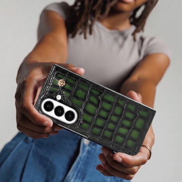 Luxury Green Croco Leather Z Fold 8 Ultra Case with Signature Lion Logo