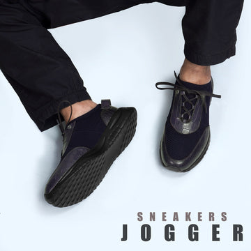 Light Weight Jogger in Contrasting Grey Leather & Black Mesh