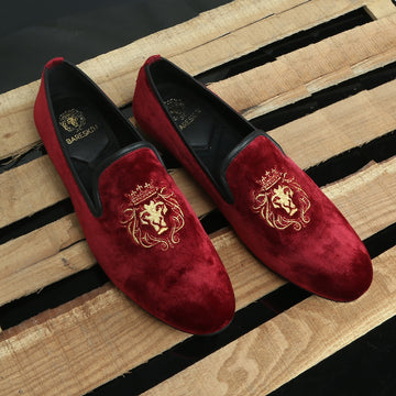 Red Velvet/Golden Lion King Embroidery Slip-On Shoes By Brune & Bareskin