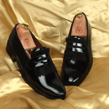 Black Patent Leather Slip-On Shoe With Suede Fringes