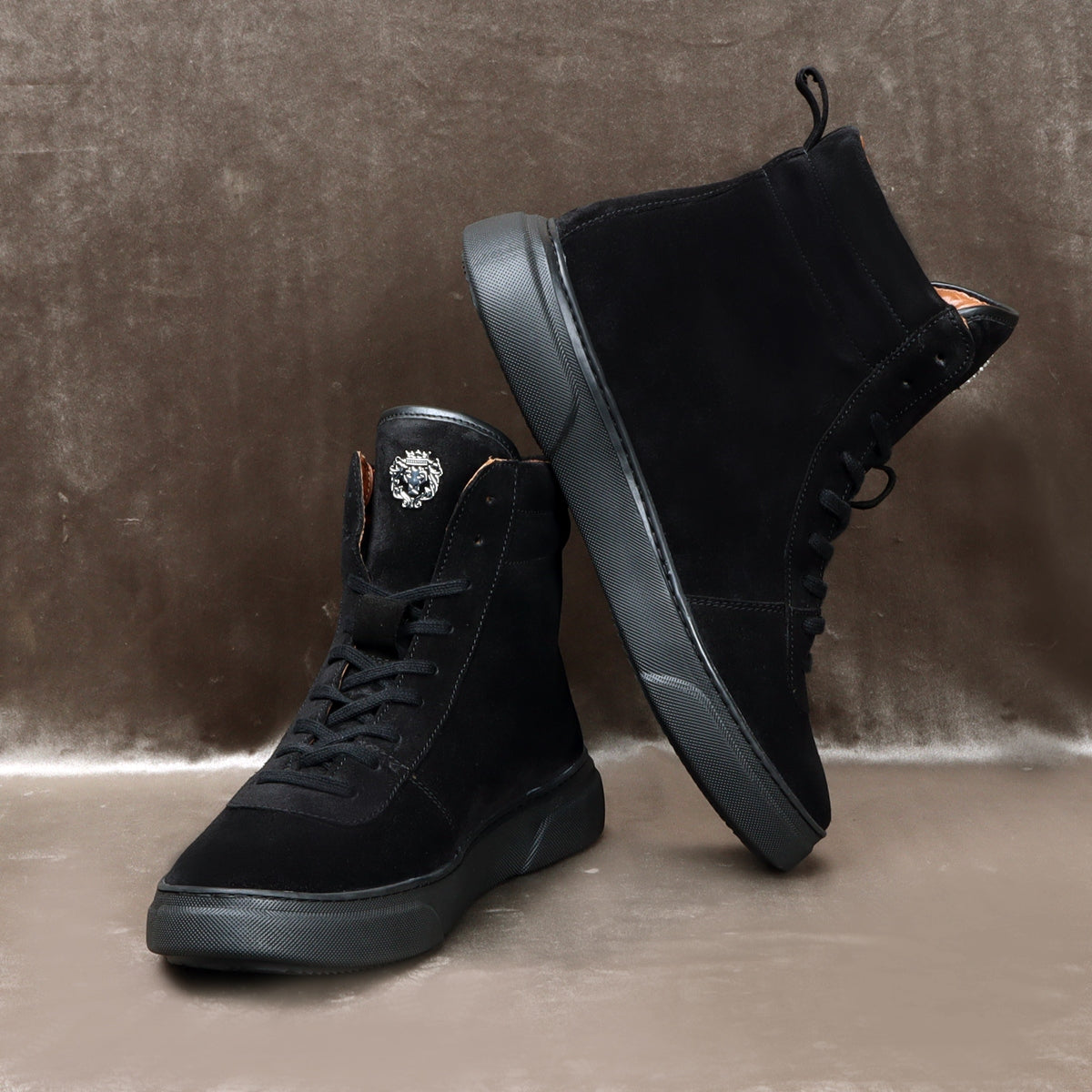 Ankle Sneakers Mens Black Mid Top Shoes Full Suede Silver Lion